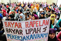 Contoh Berita Bahasa Inggris Tentang Hari Buruh Lengkap Beserta Artinya